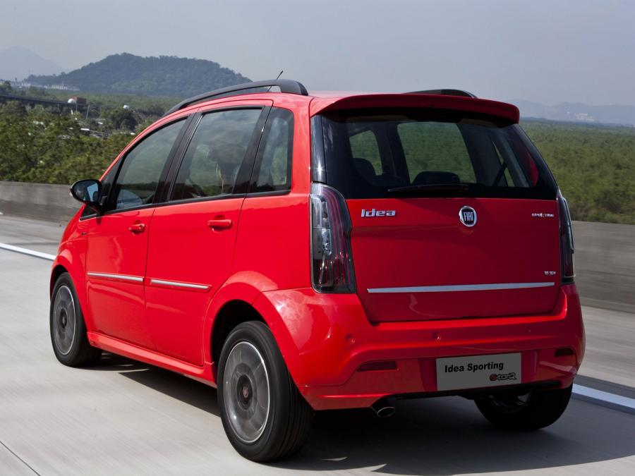  Fiat Idea Sporting 2010 года  (фото 20 из 38)